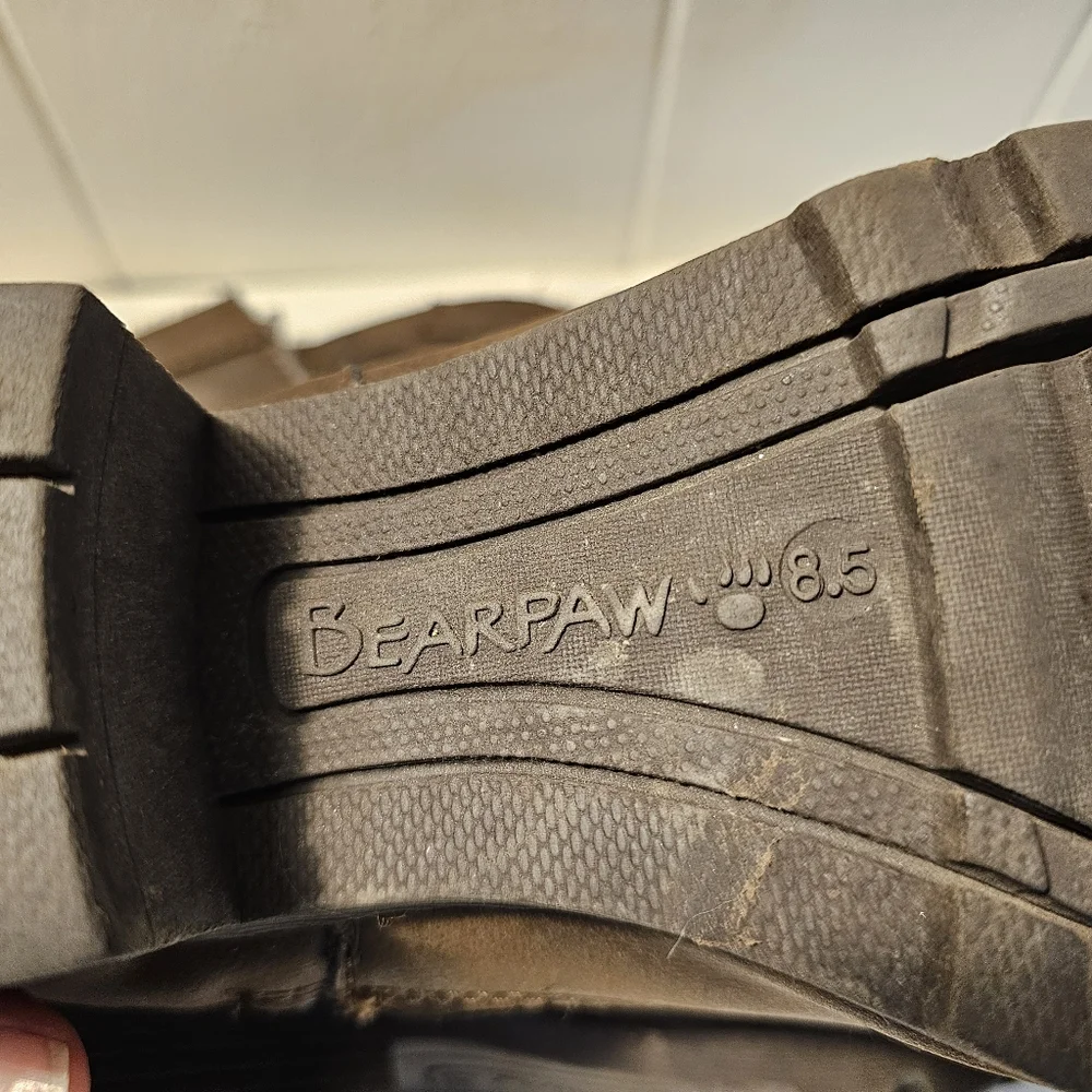 Bearpaw Boots - Style 1920-Felicity - Size 8.5 - Picture 6 of 14